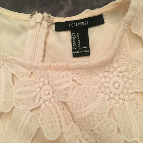 Gorgeous Forever 21 Lace Coctail Dress - Picture 3 of 6